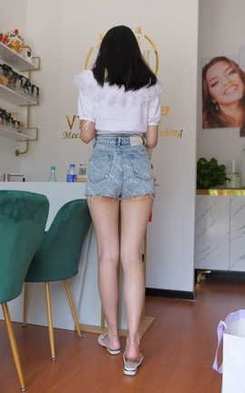 精选街拍作品 NO.1360 一始街拍作品 做美甲的美女 part6_丽丝库