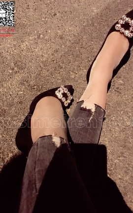 丝月神-2017.08.02路灯下夜拍牛仔裤方扣肉_丽丝库