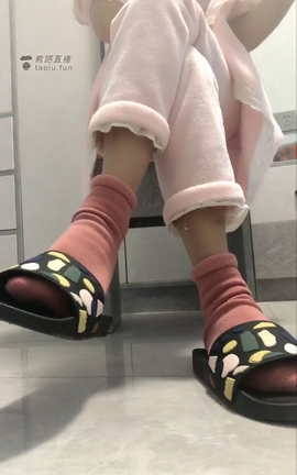 套路直播-兰儿小主-绿帽，身临其境[720X1280 3分秒]_丽丝库