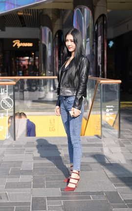 精选街拍作品 NO.1287 魂魂街拍作品 气质高冷范紧牛美女 part1_丽丝库