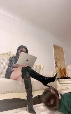 套路直播-苏曼S-做女神的人体家具[720X1280 1小时21分31秒]_丽丝库