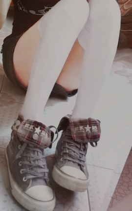 萝莉足控，萝莉妹纸小唯Yui酱足撸合集