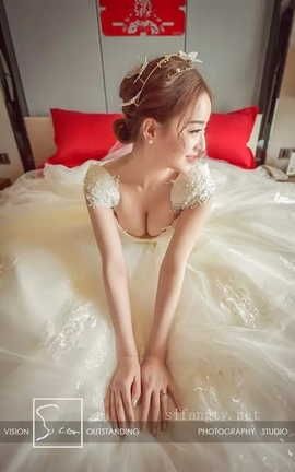 新娘伴娘私房照外泄 part3_丽丝库