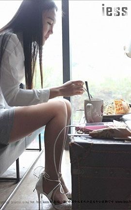 异思趣向IESS美足写真 丝足便当052 《唯美食与美腿不可辜负》宁宁