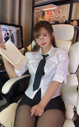 张思允 私拍 制服黑丝_丽丝库