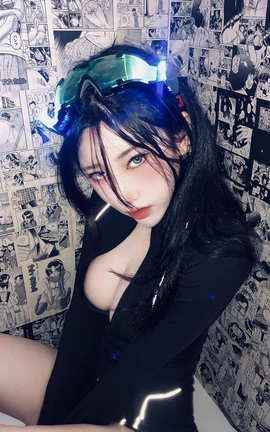 推特灵儿大尺度私拍视图_丽丝库