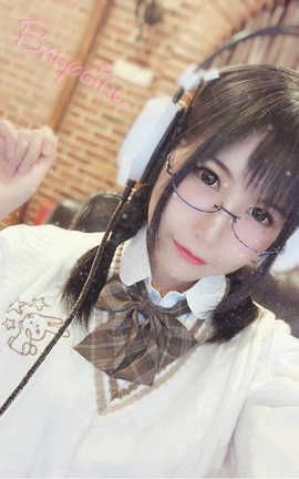 逐月Su-Pr时期投稿 表面玩游戏