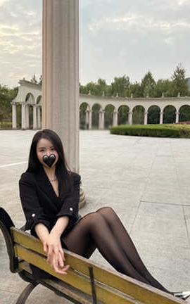 软妹小九九 July芝岚 黑丝户外_丽丝库