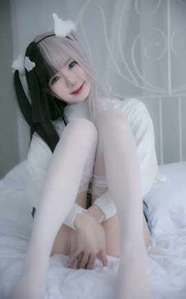 Sally Dorasnow Angel Lucina_丽丝库